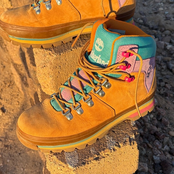 Timberland Women's Multicolor Leather Winter Boots - Picture 2 of 10